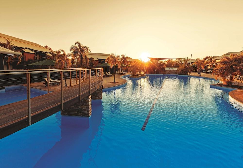 Oaks Cable Beach Resort Extérieur photo