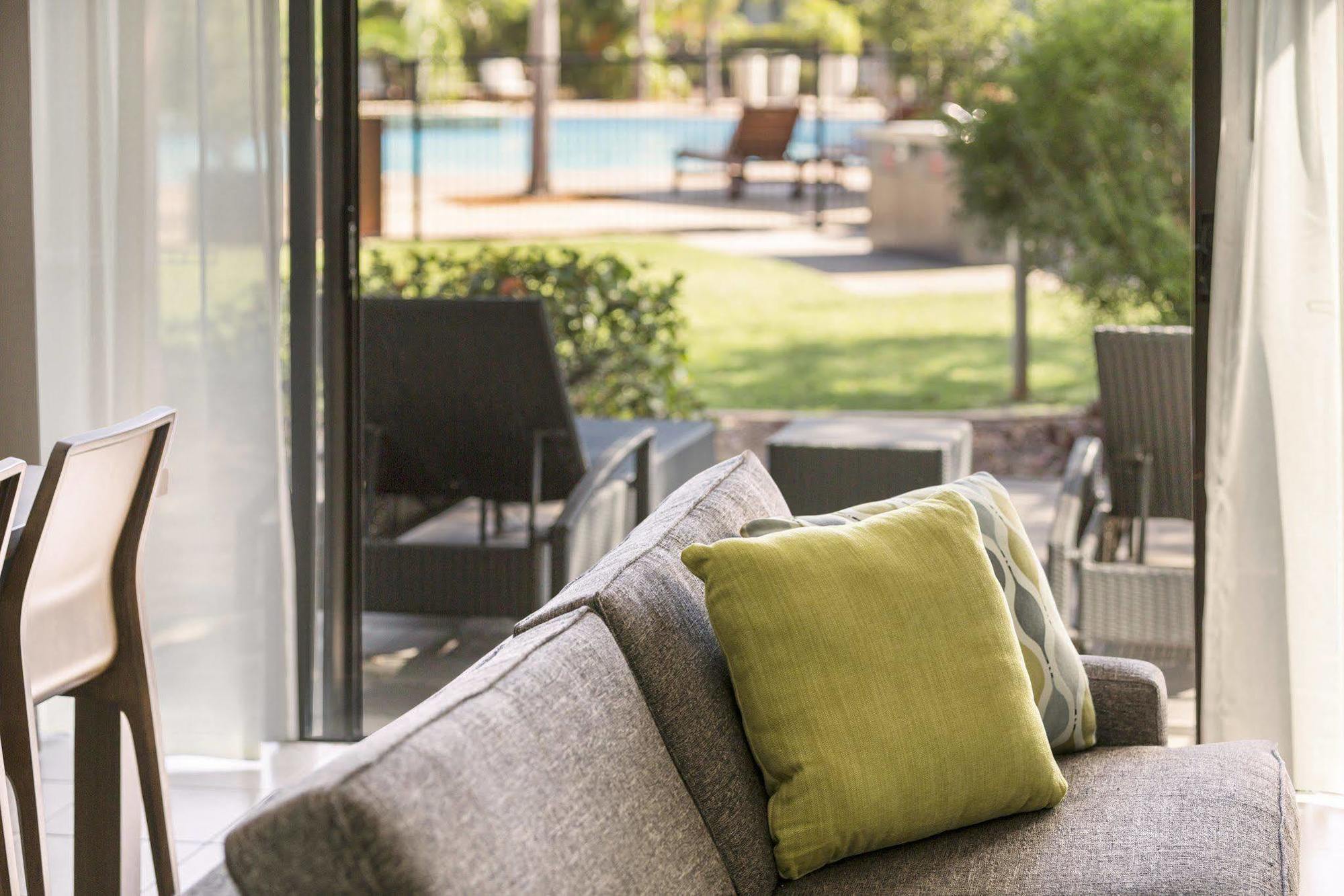 Oaks Cable Beach Resort Extérieur photo